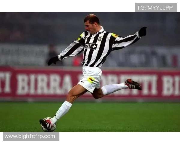 法国足球帅哥球星排行榜 精选最具魅力的法甲与国家队球员 法国足球帅哥球星排行榜 精选最具魅力的法甲与国家队球员