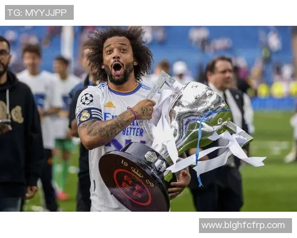 细数那些以华丽过人技巧征服球迷的世界足坛传奇巨星